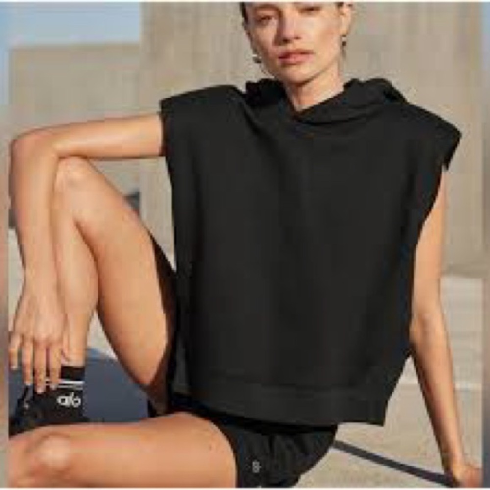 ALO Yoga Black Sleeveless Hoodie